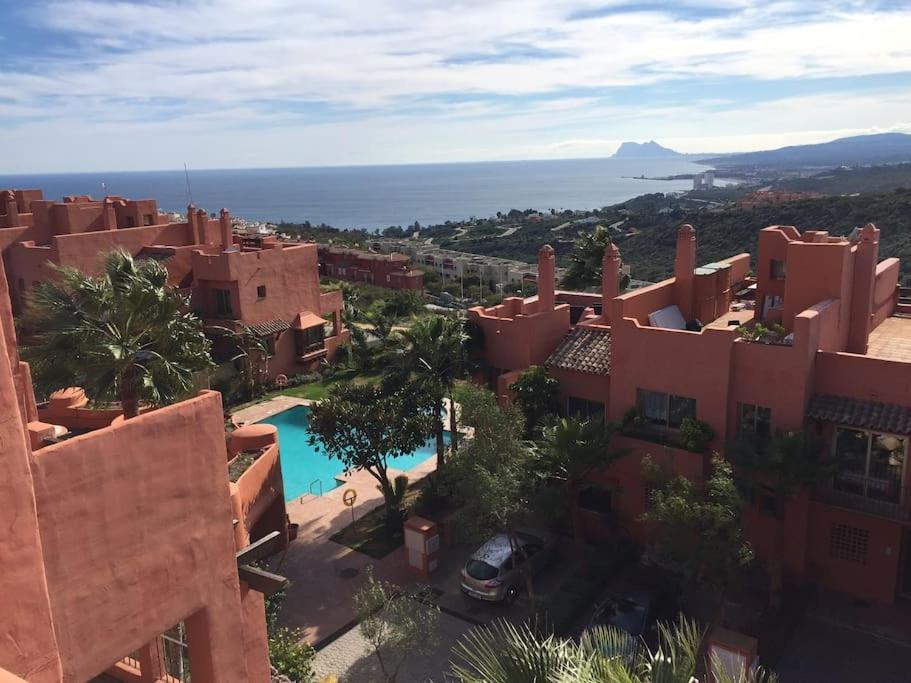 Luxurious Townhouse With Sea Views Villa Manilva Buitenkant foto